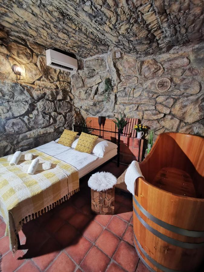Hotel U Cisare Iii. Melnik Ngoại thất bức ảnh