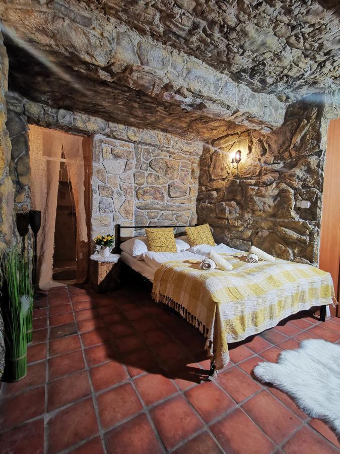 Hotel U Cisare Iii. Melnik Ngoại thất bức ảnh
